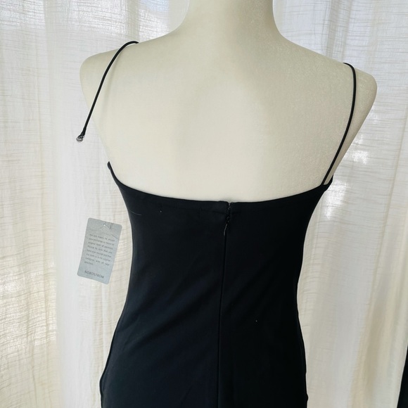 Love by Design M Black Regina Notched Lace Bodice Bodycon Dress - Picture 4 of 6